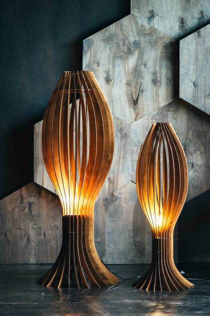 Basswood Lámpa, állólámpa, "Egyedi Fából Készült Lámpák - Minőségi Világítás Otthonodba" "Fa Design Lámpák - Stílus és Elegancia a Helyiségekben" "Kézzel Készített Fából Készült Lámpák - Minőség és Tartósság" "Természetes Anyagokból Készült Lámpák - Fenntartható Világítás Megoldások"