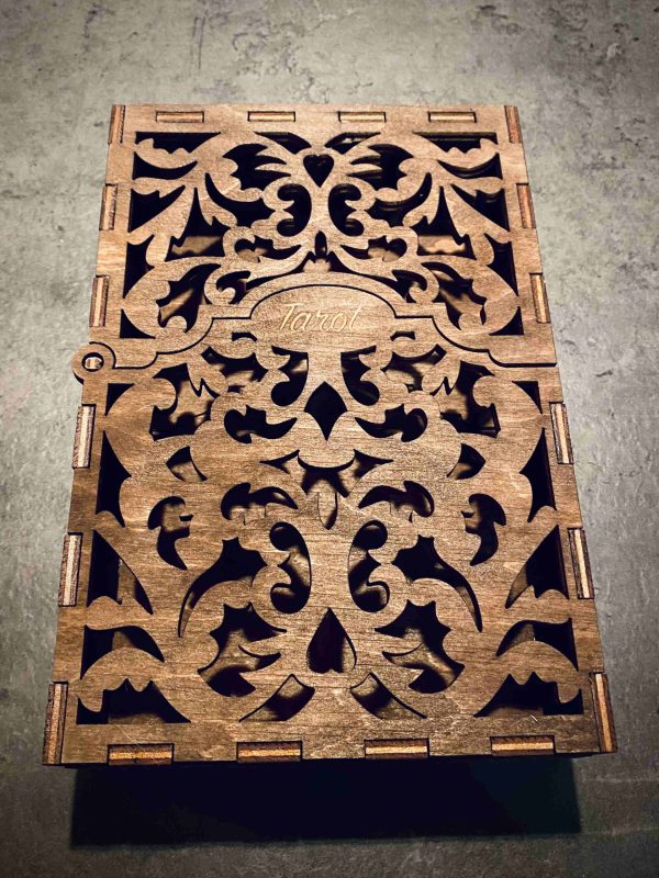 IMG_6752 Fa Tarot kártyadoboz