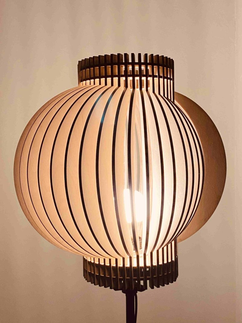 Tatu lámpa állólámpa, hangulatfény, állványos lámpa, fa lámpa, design lámpa