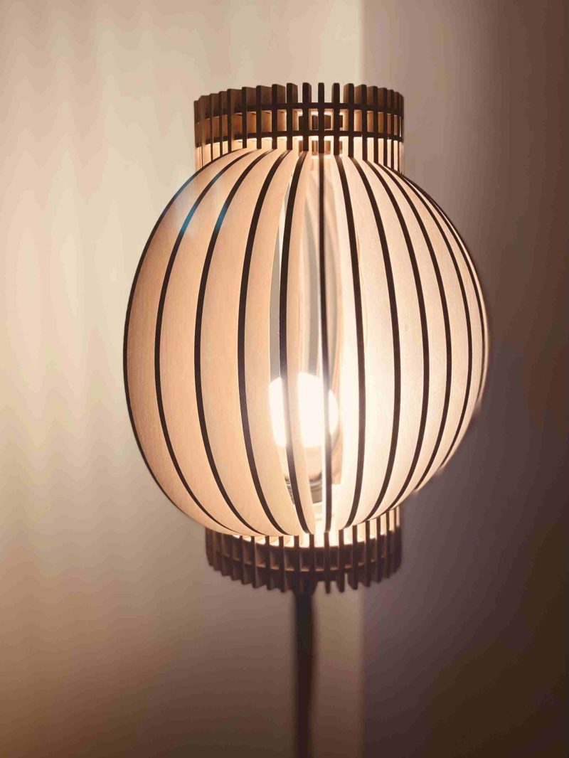 Tatu lámpa állólámpa, hangulatfény, állványos lámpa, fa lámpa, design lámpa