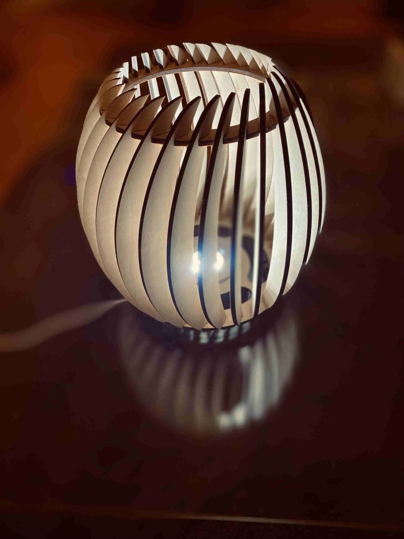 asztali lámpa, LED lámpa, hangulatfény, fa lámpa