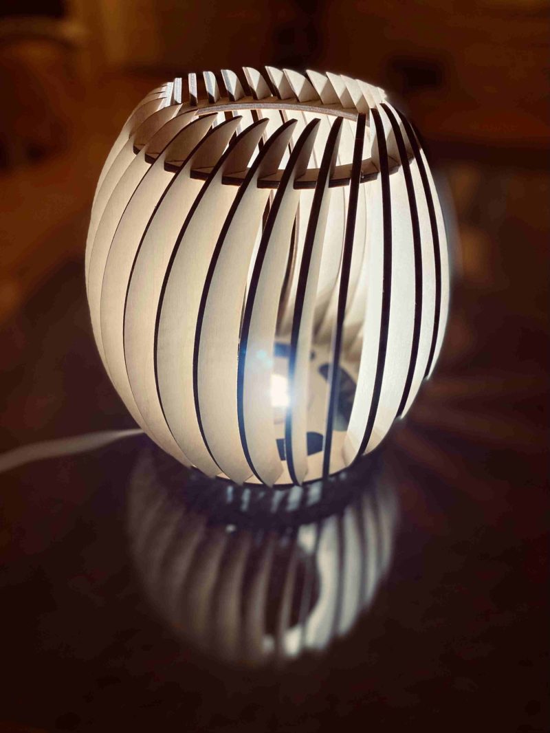 asztali lámpa, LED lámpa, hangulatfény, fa lámpa