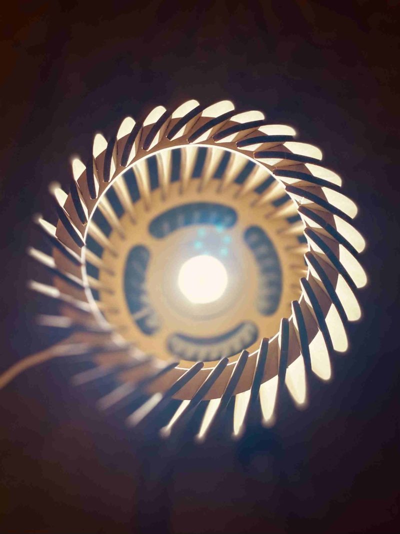 asztali lámpa, LED lámpa, hangulatfény, fa lámpa