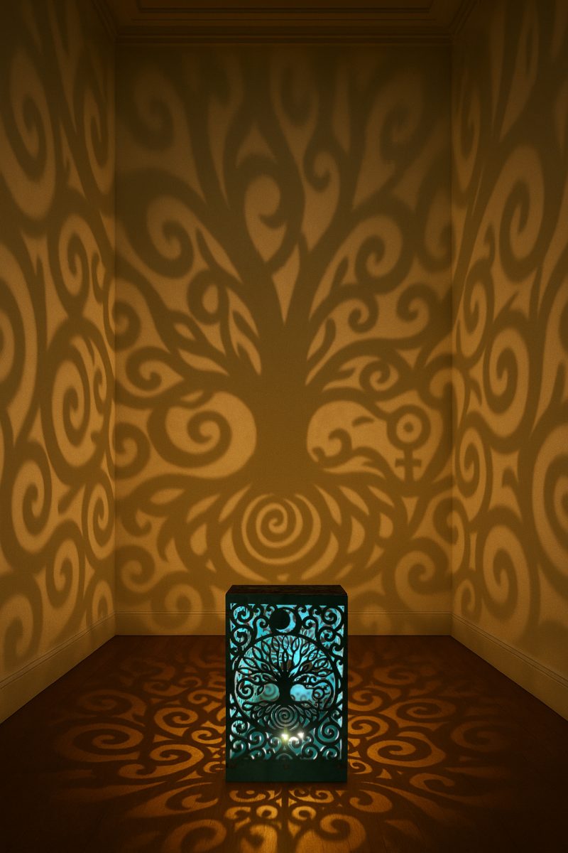 Nap–Hold mandala lámpa – kézzel készült fa Életfa design, meleg fényű spirituális hangulatvilágítás, Bicski Mónika alkotása